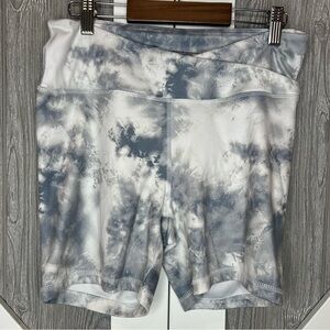 D11.18 Avia Women's Cross Waist 5'' Bike Short Medium (8-10)